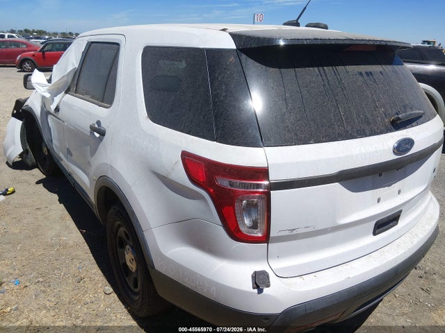 Ford Utility Police Interceptor 2015 1FM5K8AR3FGB75740 Image 3