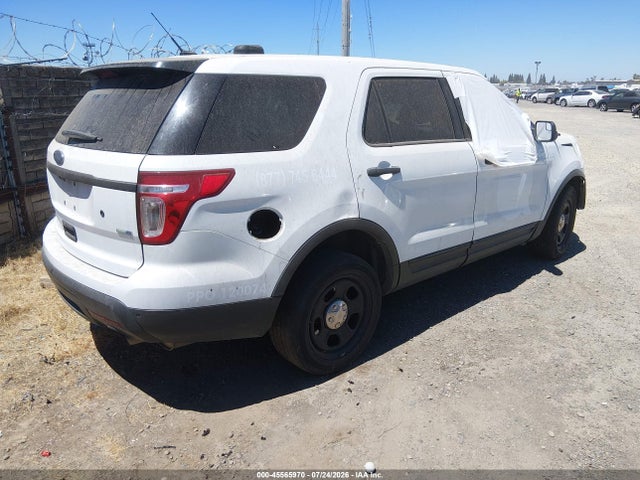 Ford Utility Police Interceptor 2015 1FM5K8AR3FGB75740 Image 4