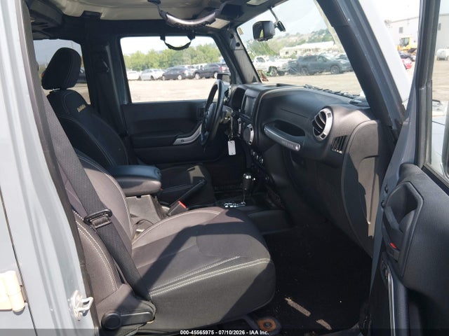 1C4HJWEG9FL526448 Jeep Wrangler Unlimited Sahara
