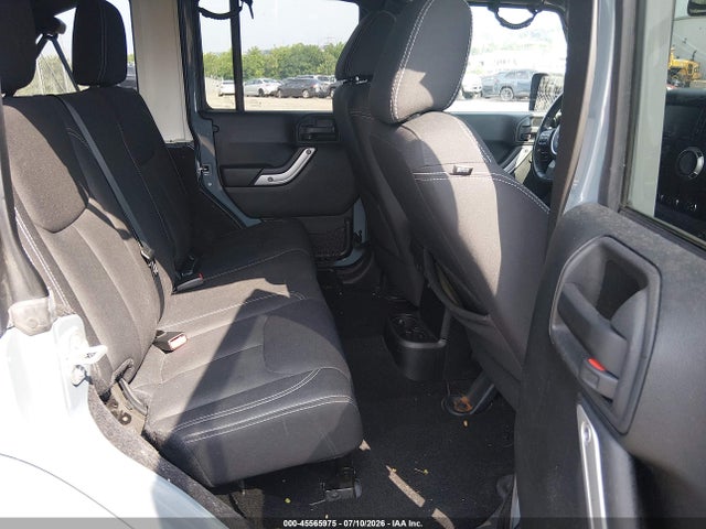 1C4HJWEG9FL526448 Jeep Wrangler Unlimited Sahara
