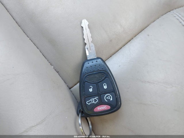 2014 Chrysler 200 Limited მანქანა იყიდება აუქციონზე, vin: 1C3CCBCG3EN159358, აუქციონის ნომერი: 45566019