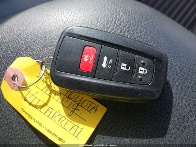 45566023 :رقم المزاد ، 4T1B11HK7JU141168 vin ، 2018 Toyota Camry Se مزاد بيع