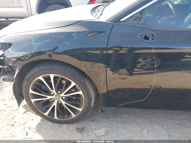 45566023 :رقم المزاد ، 4T1B11HK7JU141168 vin ، 2018 Toyota Camry Se مزاد بيع