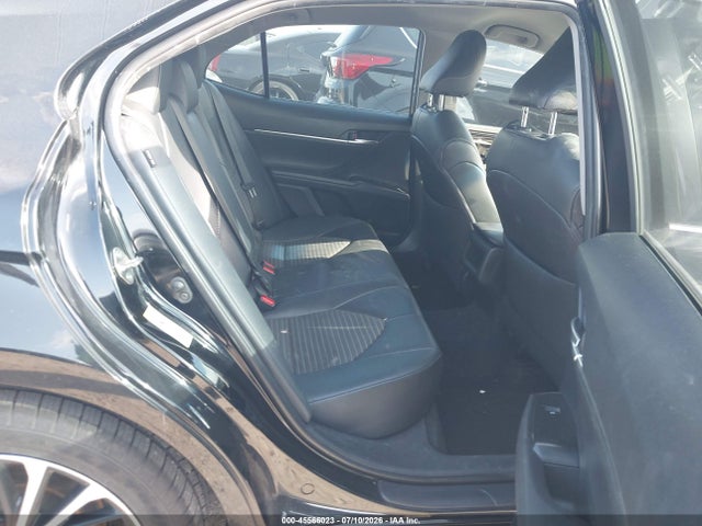 45566023 :رقم المزاد ، 4T1B11HK7JU141168 vin ، 2018 Toyota Camry Se مزاد بيع