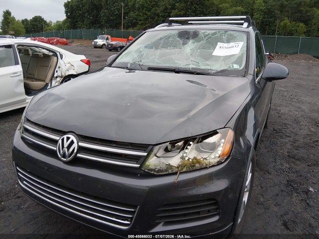 2014 Volkswagen Touareg 3.6l Sport მანქანა იყიდება აუქციონზე, vin: WVGEF9BP7ED001192, აუქციონის ნომერი: 45566032