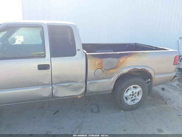 Auction sale of the 2001 Chevrolet S-10 Ls, vin: 1GCDT19W118220093, lot number: 45566036