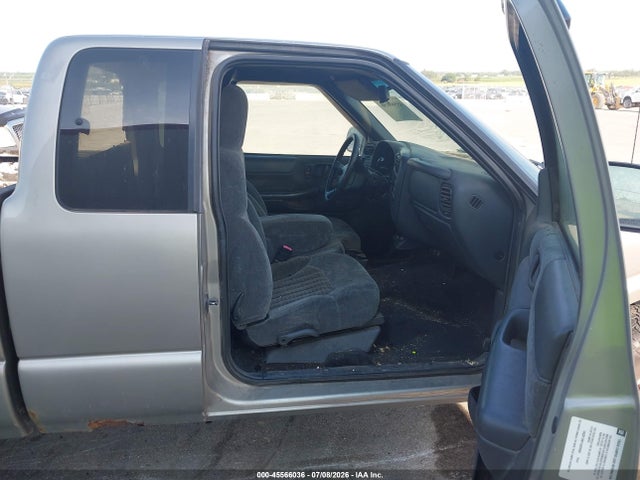 Auction sale of the 2001 Chevrolet S-10 Ls, vin: 1GCDT19W118220093, lot number: 45566036