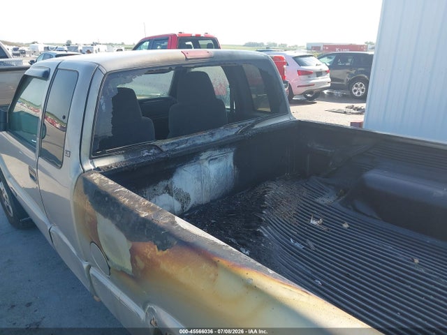 Auction sale of the 2001 Chevrolet S-10 Ls, vin: 1GCDT19W118220093, lot number: 45566036