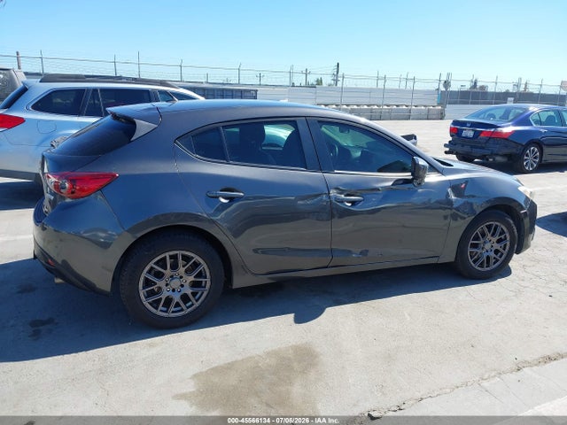 Продажа на аукционе авто 2016 Mazda Mazda3 I Sport, vin: JM1BM1J78G1288062, номер лота: 45566134
