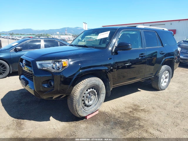 Toyota 4RUNNER SR5 2014 JTEBU5JR8E5162181 Image 2