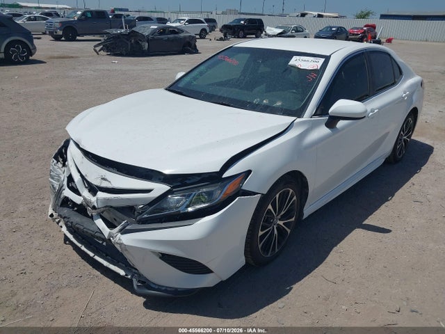 Продажа на аукционе авто 2018 Toyota Camry Se, vin: 4T1B11HK8JU014770, номер лота: 45566200