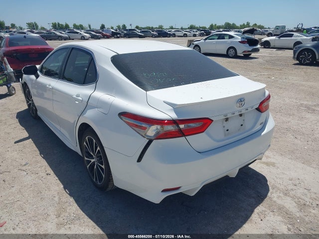 Продажа на аукционе авто 2018 Toyota Camry Se, vin: 4T1B11HK8JU014770, номер лота: 45566200