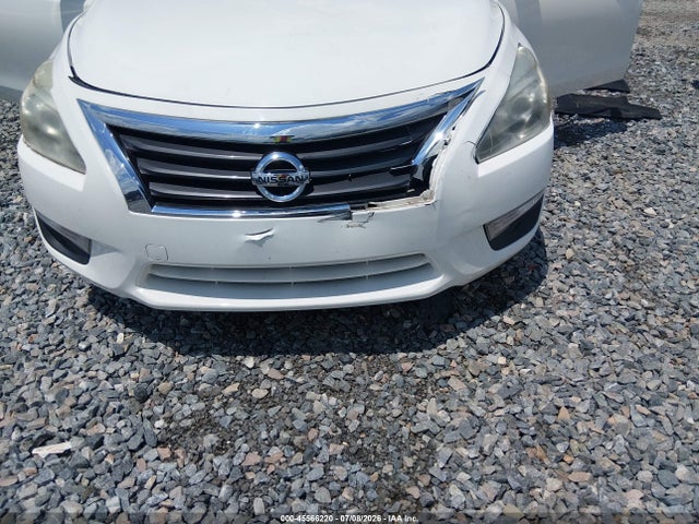 Nissan Altima 2.5 S 2015 1N4AL3AP7FC458060 Image 13