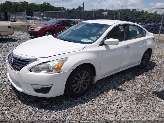 Nissan Altima 2.5 S 2015 1N4AL3AP7FC458060 Image 2
