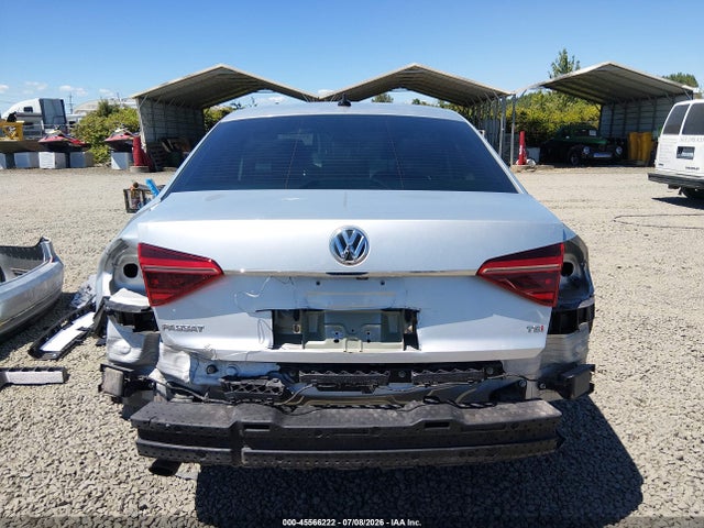 Aukcja sprzedaży 2017 Volkswagen Passat 1.8t R-line, vin: 1VWDT7A34HC044469, numer aukcji: 45566222