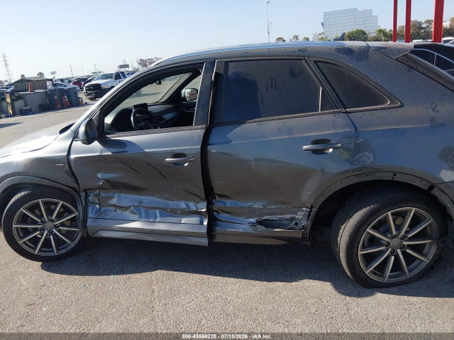 Audi Q3 2.0t Premium 2018 WA1BCCFS8JR035385 Image 14