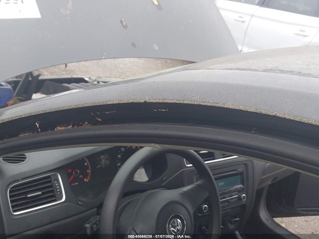 Продаж на аукціоні авто 2014 Volkswagen Jetta 2.0l S, vin: 3VW2K7AJ9EM331101, номер лоту: 45566238
