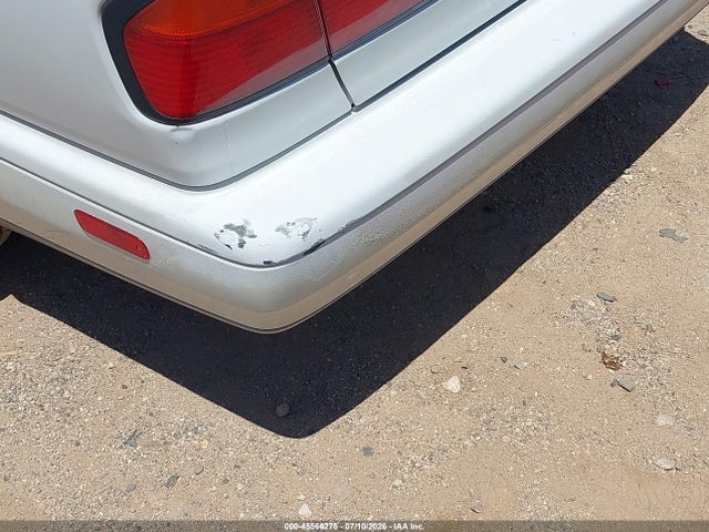 1995 Infiniti G20 მანქანა იყიდება აუქციონზე, vin: JNKCP01D5ST527574, აუქციონის ნომერი: 45566275