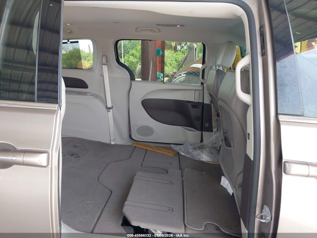 Продаж на аукціоні авто 2017 Chrysler Pacifica Touring-l, vin: 2C4RC1BG8HR552975, номер лоту: 45566332