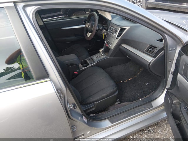 45566440 :رقم المزاد ، 4S3BMCH69A3211835 vin ، 2010 Subaru Legacy 2.5i Premium مزاد بيع