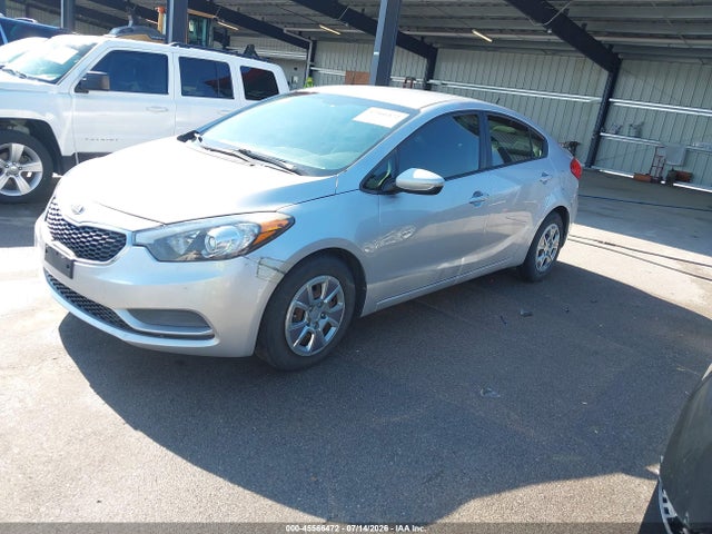 KIA FORTE LX 2016 KNAFK4A62G5487064 Image 2