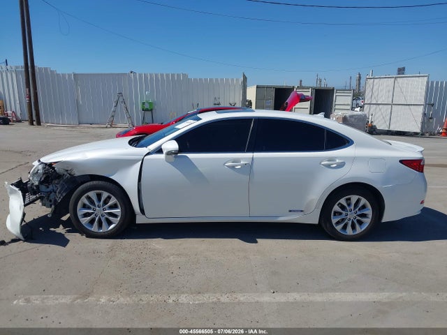 Lexus ES 300H 2014 JTHBW1GGXE2071328 Image 14