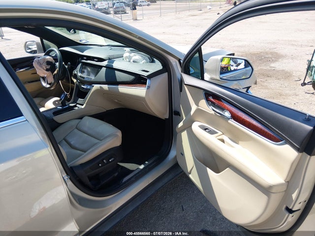 45566560 :رقم المزاد ، 1GYKNCRS9HZ103676 vin ، 2017 Cadillac Xt5 Premium Luxury مزاد بيع