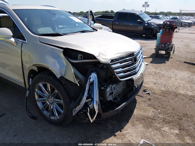 45566560 :رقم المزاد ، 1GYKNCRS9HZ103676 vin ، 2017 Cadillac Xt5 Premium Luxury مزاد بيع