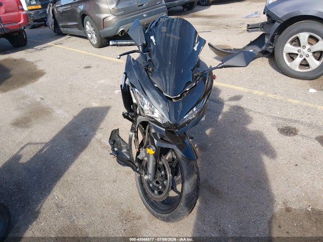 Kawasaki EX400 2019 JKAEXKH12KDA43791 Image 5