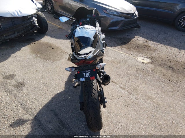 Kawasaki EX400 2019 JKAEXKH12KDA43791 Image 6