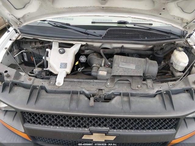 Chevrolet Express 2500 Work Van 2015 1GCWGFCF7F1185479 Image 10
