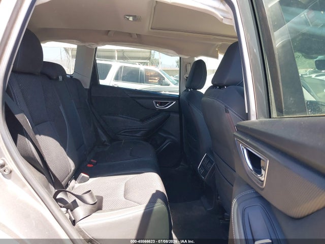 JF2SKAJC2LH538093 Subaru Forester Premium