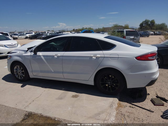 3FA6P0HD2LR154605 Ford FUSION SE