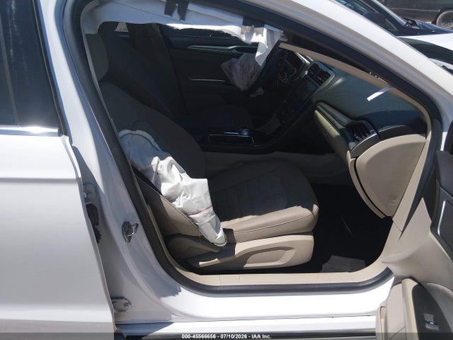 3FA6P0HD2LR154605 Ford FUSION SE