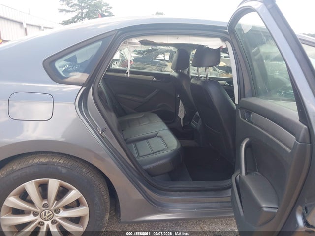 Продажа на аукционе авто 2015 Volkswagen Passat 1.8t Limited Edition/1.8t S/1.8t Wolfsburg Edition, vin: 1VWAS7A33FC008565, номер лота: 45566661