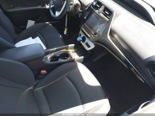 Продаж на аукціоні авто 2018 Toyota Prius Two, vin: JTDKBRFU9J3593374, номер лоту: 45566690