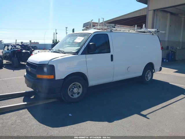 Chevrolet Express 2500 Work Van 2017 1GCWGAFF4H1100213 Image 2