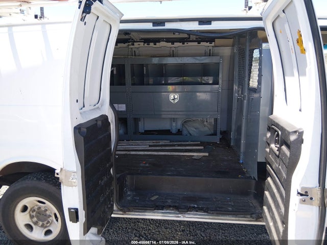 Chevrolet Express 2500 Work Van 2017 1GCWGAFF4H1100213 Image 8
