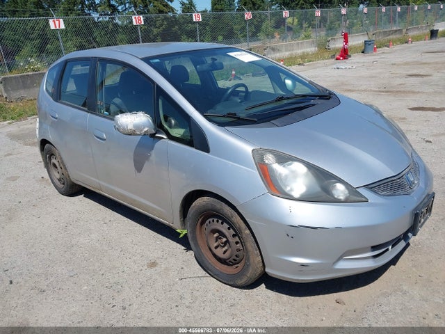 2013 Honda Fit მანქანა იყიდება აუქციონზე, vin: JHMGE8H38DC023087, აუქციონის ნომერი: 45566783