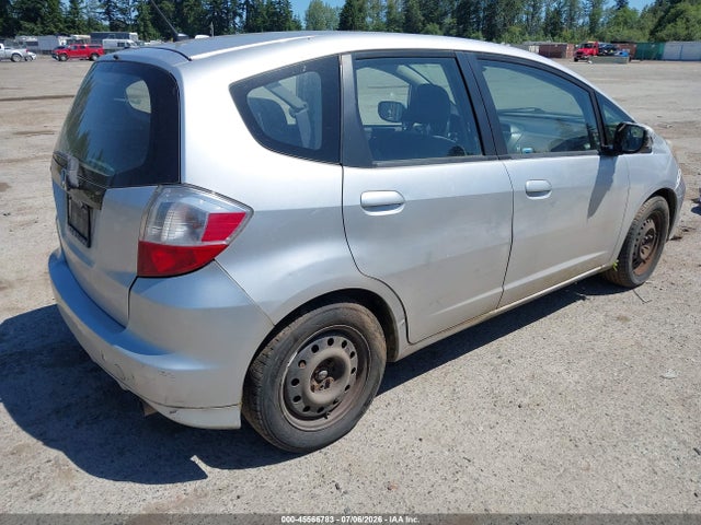 2013 Honda Fit მანქანა იყიდება აუქციონზე, vin: JHMGE8H38DC023087, აუქციონის ნომერი: 45566783