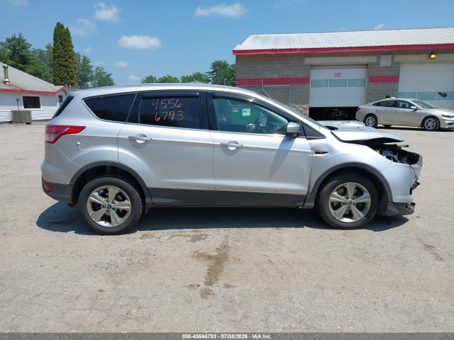 Продажа на аукционе авто 2015 Ford Escape Se, vin: 1FMCU9G93FUC39114, номер лота: 45566793