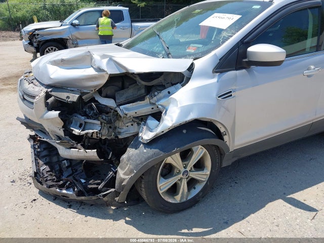 Продажа на аукционе авто 2015 Ford Escape Se, vin: 1FMCU9G93FUC39114, номер лота: 45566793
