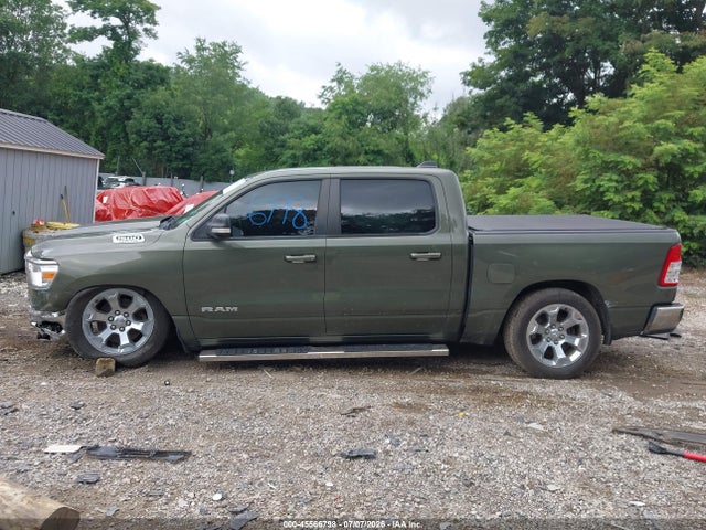 45566798 :رقم المزاد ، 1C6SRFFT3MN635040 vin ، 2021 Ram 1500 Big Horn  4x4 5'7 Box مزاد بيع