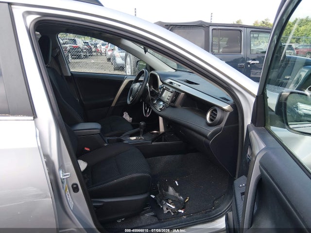 2T3RFREV0FW306943 Toyota Rav4 Xle