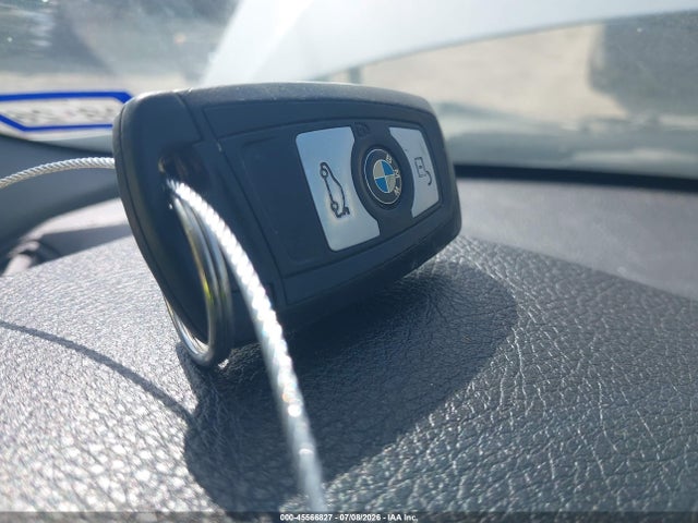 WBA3B1G56ENT01054 BMW 320i