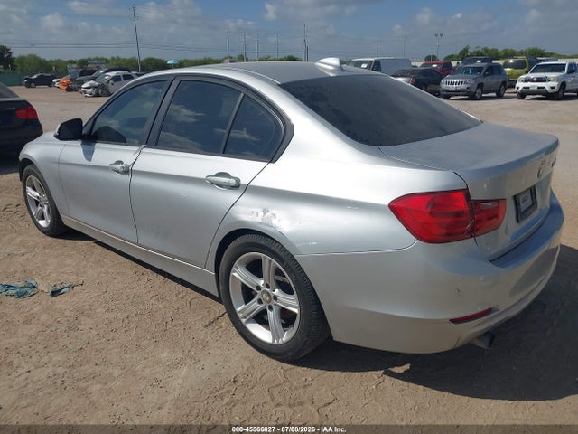 WBA3B1G56ENT01054 BMW 320i