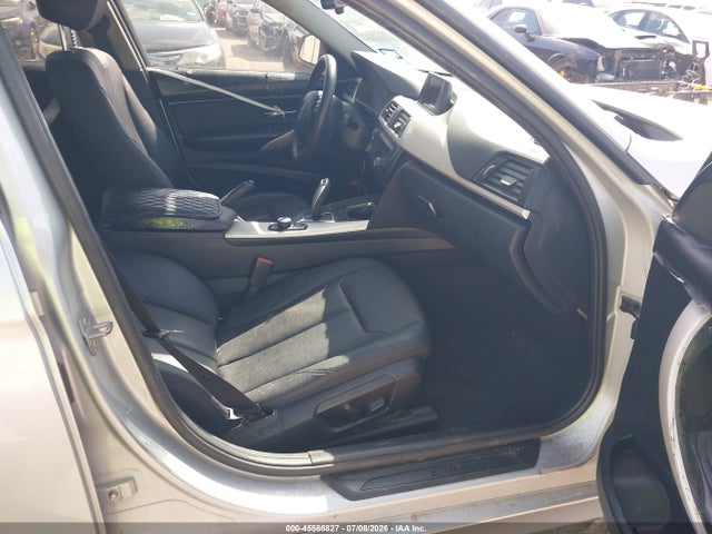 WBA3B1G56ENT01054 BMW 320i
