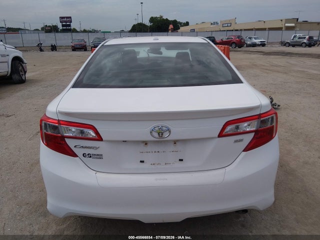 4T1BF1FK4EU760272 Toyota CAMRY SE