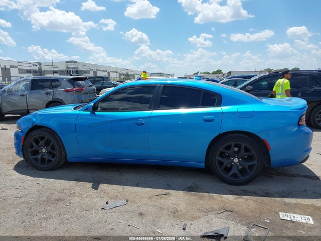 Продажа на аукционе авто 2015 Dodge Charger Sxt, vin: 2C3CDXHGXFH902627, номер лота: 45566866