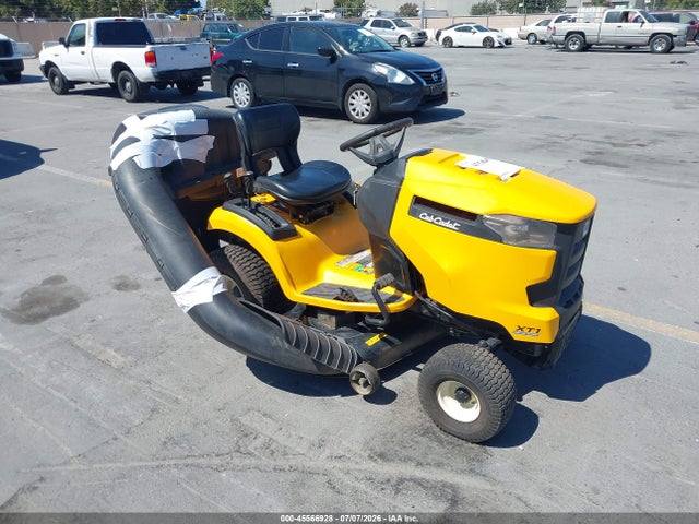 Cub Cadet Riding Lawnmower 2016 1E106H40441 Image 6